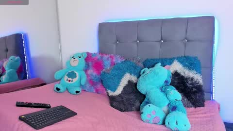 playboy_bunnyy online show from 09/25/25, 06:11