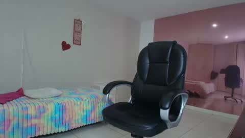 babybunny online show from 06/11/26, 10:08