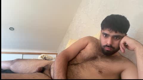 Snapshot of playboygangstaa chatting on 05/26/26, 04:03 Zachhh online show from 05/26/26, 04:03