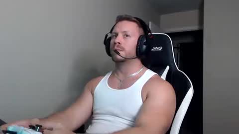 Player online show from 10/17/25, 12:01