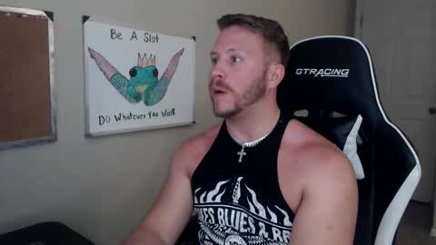 Snapshot of player2pawns chatting on 03/19/26, 02:37 Player online show from 03/19/26, 02:37