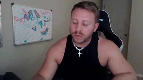 Snapshot of player2pawns chatting on 03/27/26, 08:26 Player online show from 03/27/26, 08:26