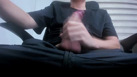 Snapshot of player_onee chatting on 02/20/25, 10:48 player_onee online show from 02/20/25, 10:48