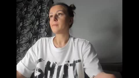 Snapshot of playfulaudrey chatting on 01/05/25, 02:06 PlayfulAudrey online show from 01/05/25, 02:06