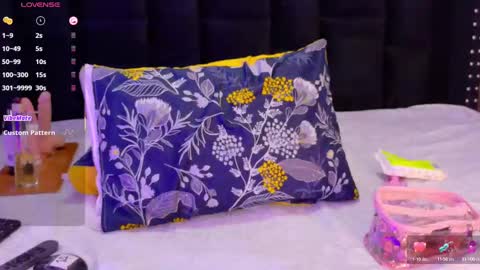 Scarlett  online show from 09/28/25, 07:41