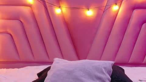 Scarlett  online show from 10/05/25, 07:45