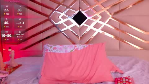 Scarlett  online show from 10/07/25, 09:12