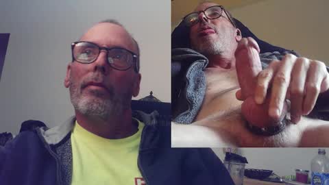 Snapshot of playfuljoy chatting on 02/16/26, 06:04 StudMan online show from 02/16/26, 06:04