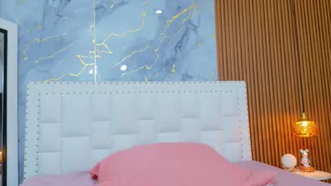 Snapshot of playfuljust_18 chatting on 10/13/25, 12:38 SAMARA online show from 10/13/25, 12:38