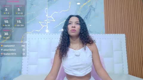 Snapshot of playfuljust_18 chatting on 12/16/25, 03:00 SAMARA online show from 12/16/25, 03:00