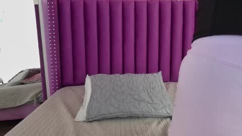 Snapshot of playfuljust_18 chatting on 03/12/26, 12:44 SAMARA online show from 03/12/26, 12:44