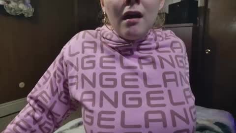 Snapshot of playfulpixxxie chatting on 12/29/24, 06:05 Playfulpixiee online show from 12/29/24, 06:05