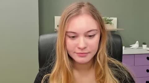 Valeria online show from 02/23/25, 10:49