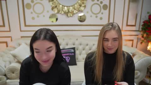 Snapshot of playhard054 chatting on 02/05/26, 11:15 Lana online show from 02/05/26, 11:15