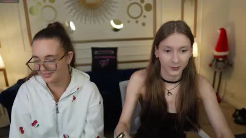 Snapshot of playhard054 chatting on 03/13/26, 11:28 Lana online show from 03/13/26, 11:28