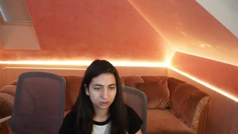 Snapshot of playhard054 chatting on 04/08/26, 10:48 Lana online show from 04/08/26, 10:48