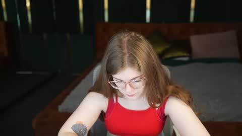 Snapshot of playhard054 chatting on 07/17/26, 10:33 Lana online show from 07/17/26, 10:33