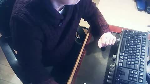 littlenounours online show from 02/12/26, 08:20