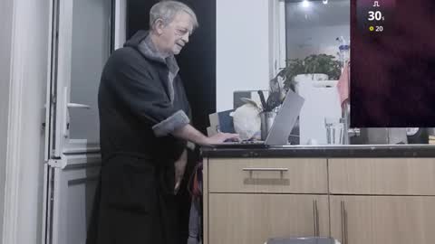 Play Me online show from 12/03/25, 05:04