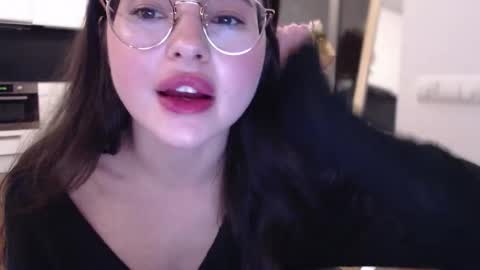 Snapshot of playnofuckinggames chatting on 10/02/25, 09:33 Mary online show from 10/02/25, 09:33