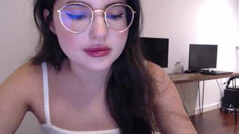 Snapshot of playnofuckinggames chatting on 12/15/25, 09:41 Mary online show from 12/15/25, 09:41