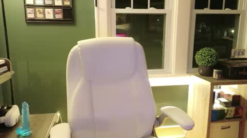 Snapshot of playwithbrittany chatting on 12/14/25, 12:38 playwithbrittany online show from 12/14/25, 12:38