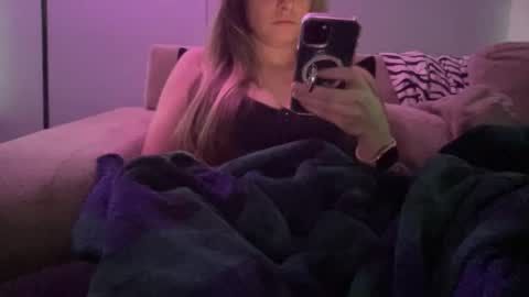 Snapshot of playwithcaity chatting on 04/23/26, 11:29 Caity online show from 04/23/26, 11:29