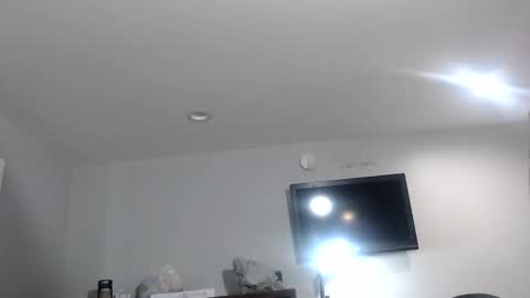 pleasantdinosaurus7537 online show from 12/19/25, 12:01