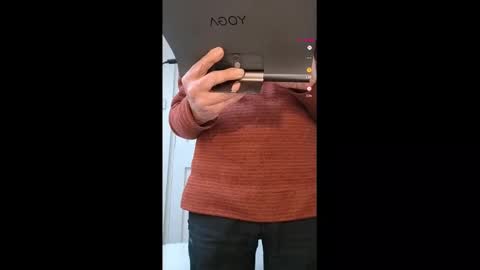 Snapshot of pleasedominateme chatting on 01/19/25, 04:04 Pleasedominateme online show from 01/19/25, 04:04