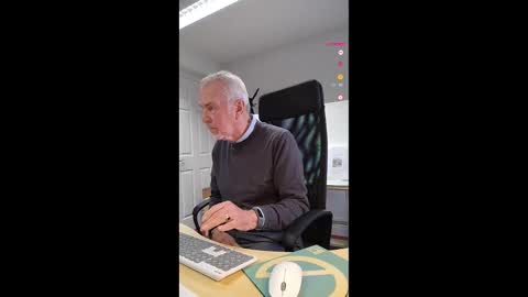 Snapshot of pleasedominateme chatting on 10/01/25, 04:24 Pleasedominateme online show from 10/01/25, 04:24