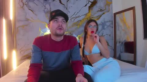 JUAN AND JULI online show from 03/05/25, 08:53