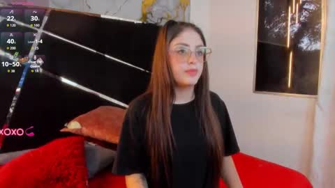 JUAN AND JULI online show from 09/22/25, 10:34