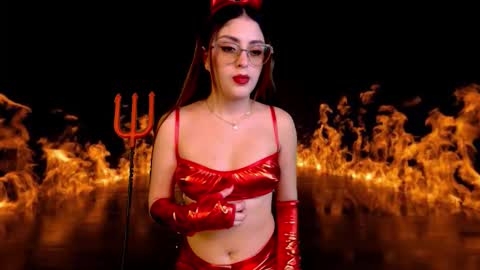 JUAN AND JULI online show from 10/31/25, 10:33