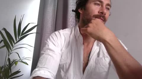 Snapshot of pleasurea chatting on 12/14/25, 12:43 pleasure online show from 12/14/25, 12:43