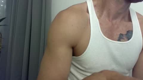 Snapshot of pleasurea chatting on 12/22/25, 01:13 pleasure online show from 12/22/25, 01:13