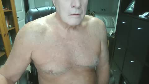 Snapshot of pleeeezeher chatting on 01/12/26, 08:03 pleeeezeher online show from 01/12/26, 08:03