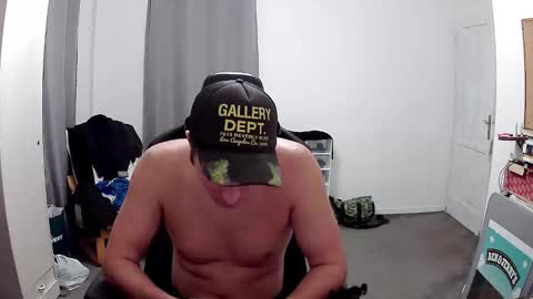 plkrisztian online show from 10/22/25, 08:30