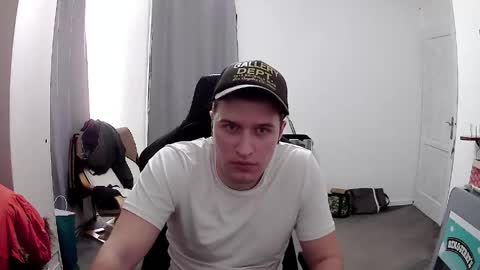 Snapshot of plkrisztian chatting on 04/16/26, 08:42 plkrisztian online show from 04/16/26, 08:42