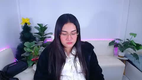 Ploysai online show from 11/29/25, 07:44