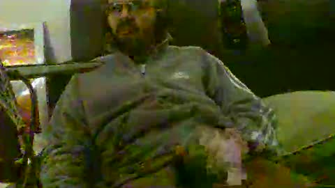 Snapshot of plu07f3520 chatting on 11/25/25, 07:03 plu07f3520 online show from 11/25/25, 07:03