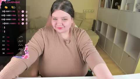 Snapshot of plum_pie__ chatting on 01/14/26, 07:25 Alice online show from 01/14/26, 07:25