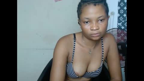 plumnjuicyx online show from 02/13/25, 06:41