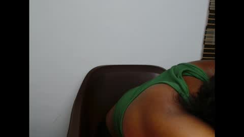 plumnjuicyx online show from 10/22/25, 03:29