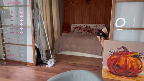 Snapshot of plumybun chatting on 10/29/25, 04:26 Acey online show from 10/29/25, 04:26