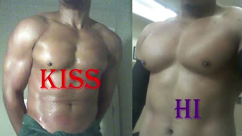 StraightPlush online show from 04/06/26, 03:48