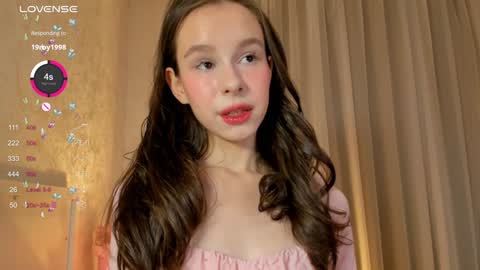 Sophie online show from 12/03/24, 07:00