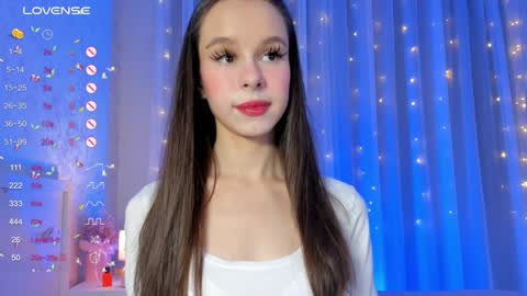 Sophie online show from 12/13/24, 04:38