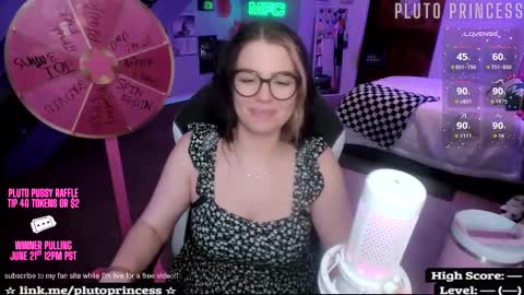 Snapshot of plutoprincess69 chatting on 03/27/26, 07:25 Pluto Princess online show from 03/27/26, 07:25