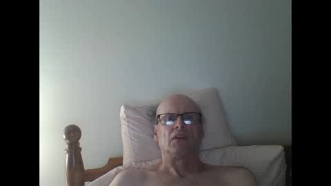 trek 11 online show from 10/06/25, 02:31