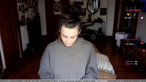 Snapshot of pnkgf chatting on 12/22/24, 08:25 pnkgf online show from 12/22/24, 08:25
